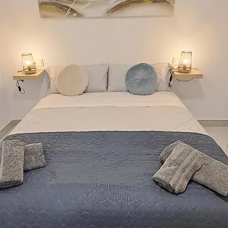 Sol 1 Apartment